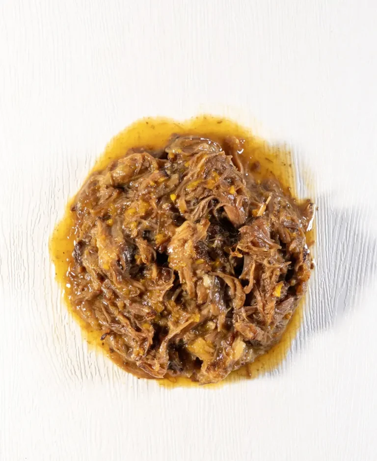 Shredded braised oxtail in sauce