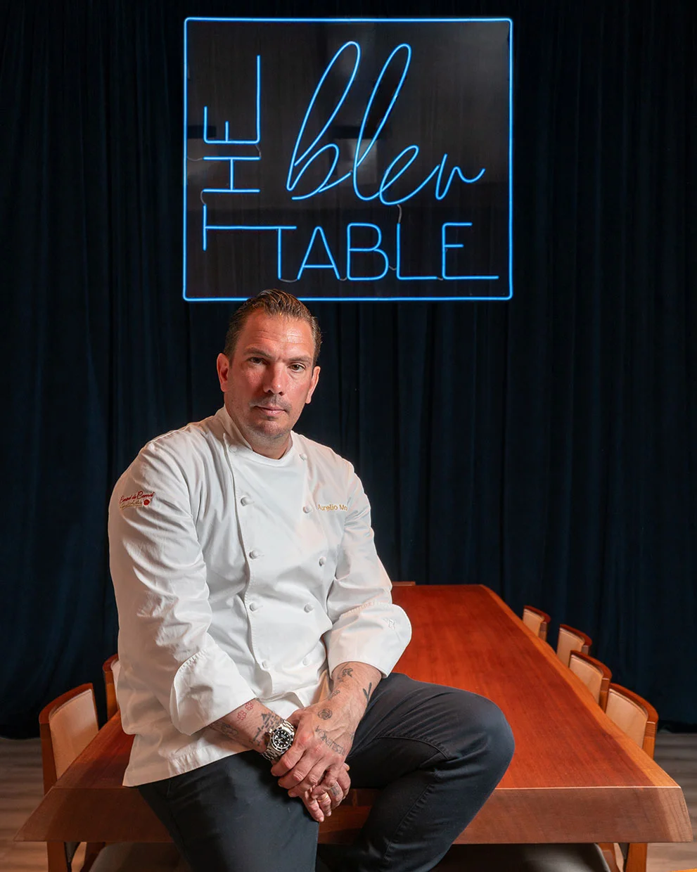 El Chef Aurelio Morales lidera es espacio gastronómico The Bleu Table en Madrid